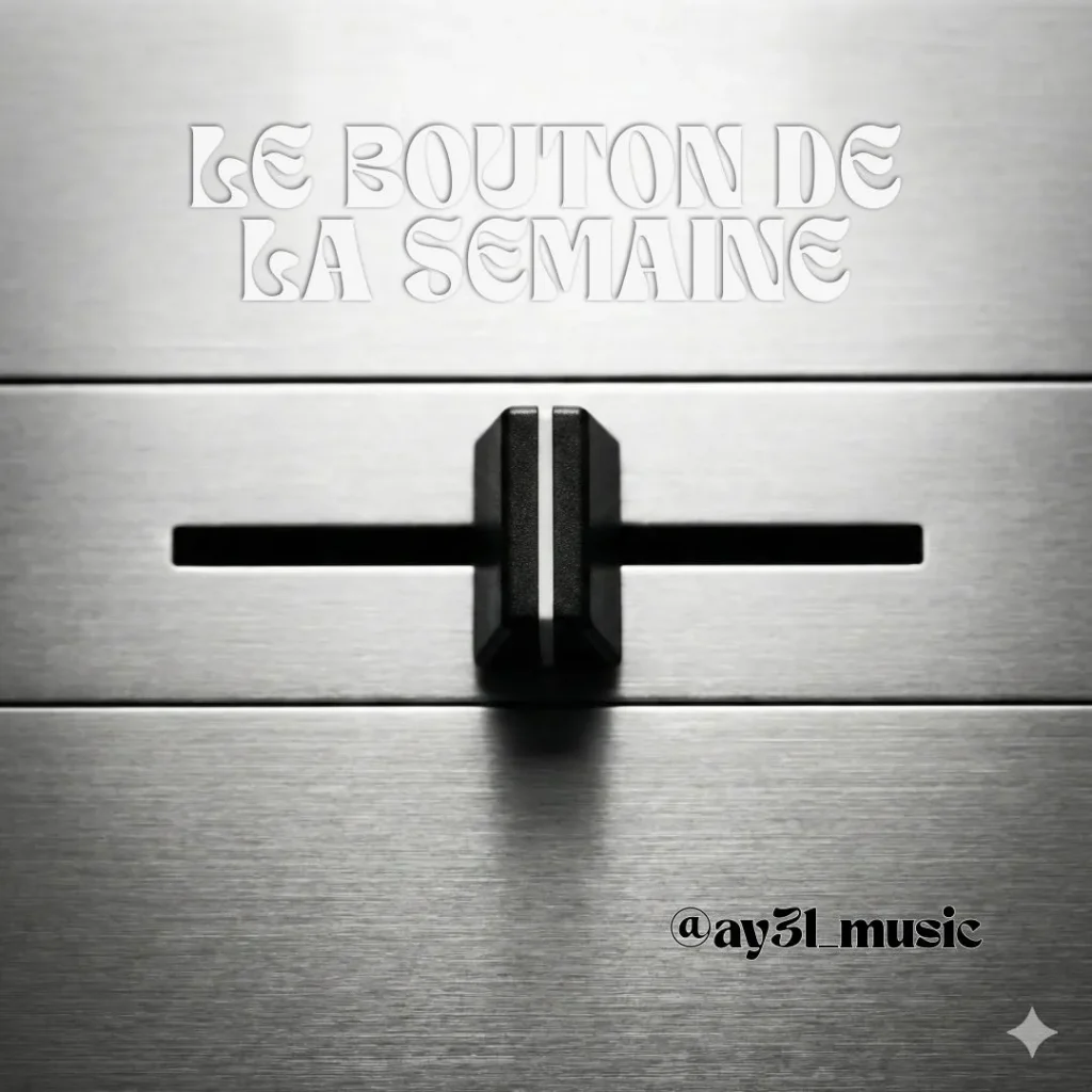 Gros plan sur un crossfader noir de table de mixage sur fond en métal brossé, visuel de la série le bouton de la semaine par le DJ AY3L Music